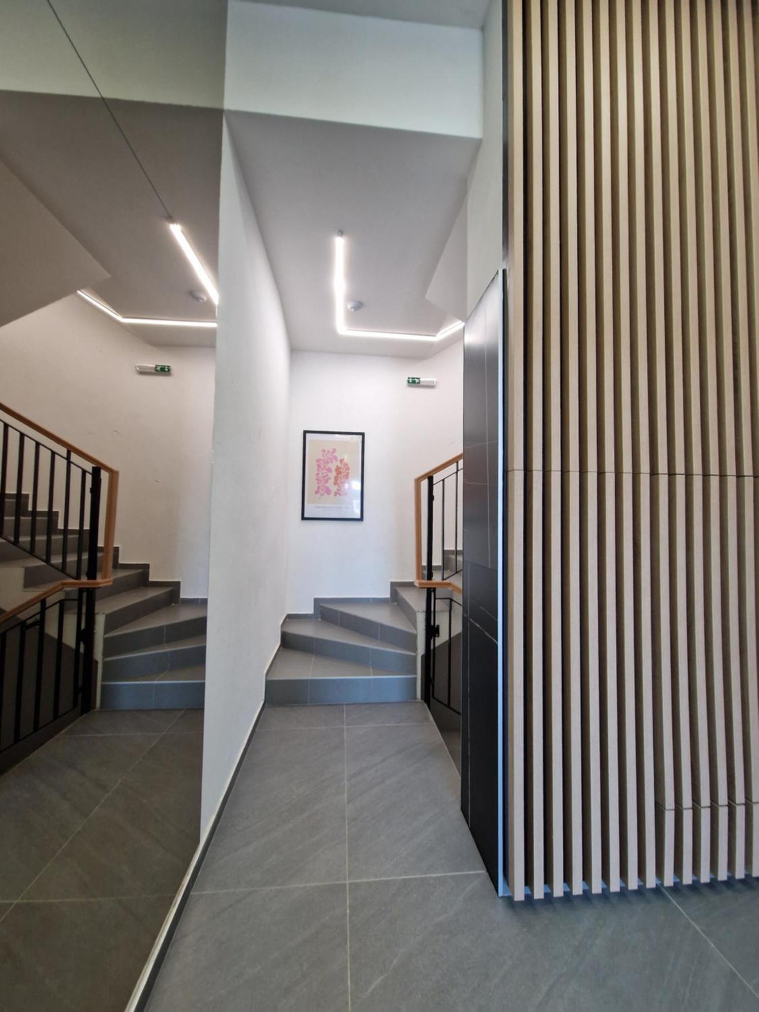 Smart Loft Apartment Τούζλα Εξωτερικό φωτογραφία